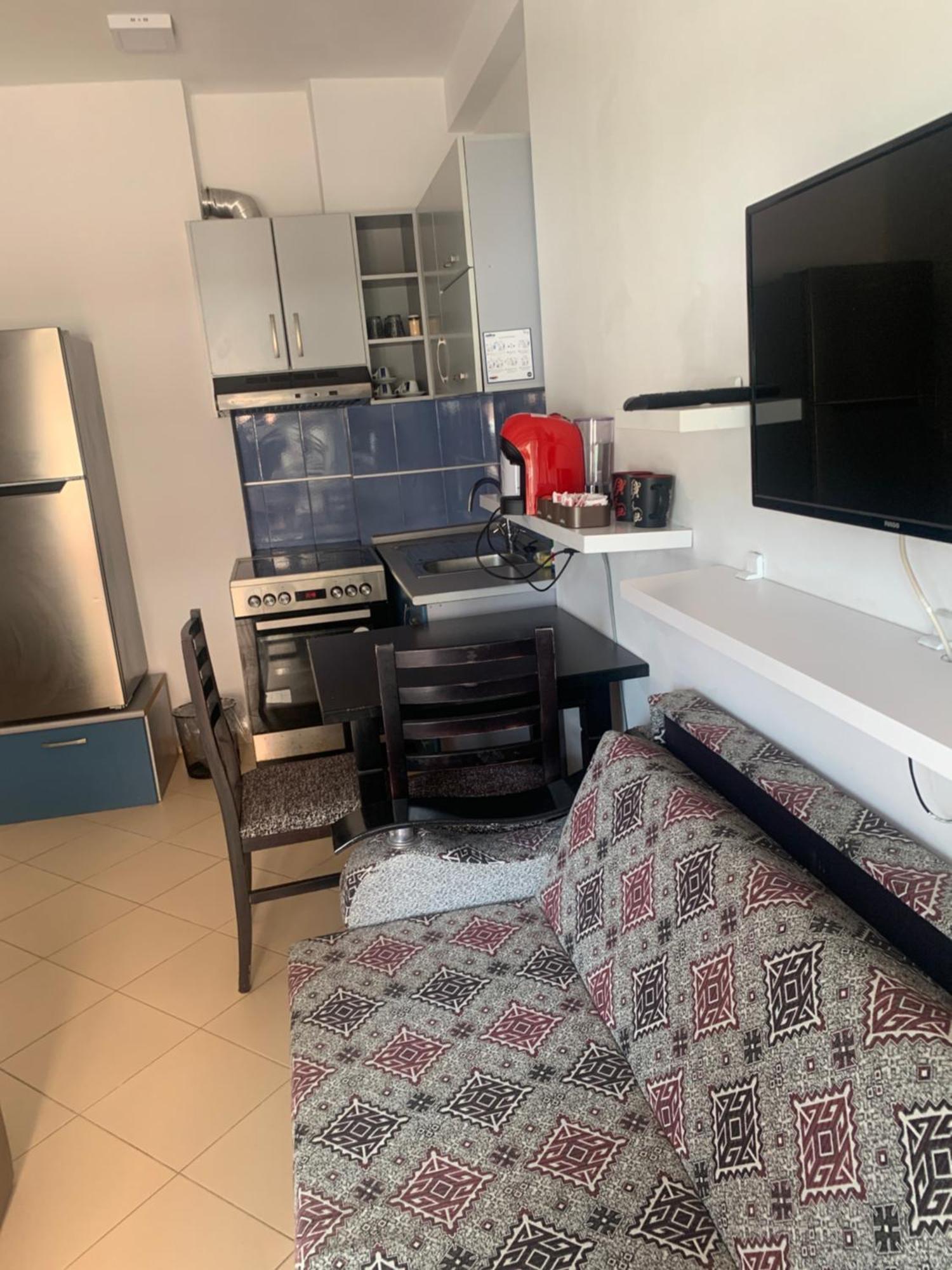 Beton Vlora B Studio Exteriör bild